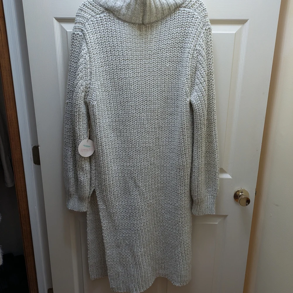 Women's Cream Sweater with Toggle Closures - Picture 2 of 3